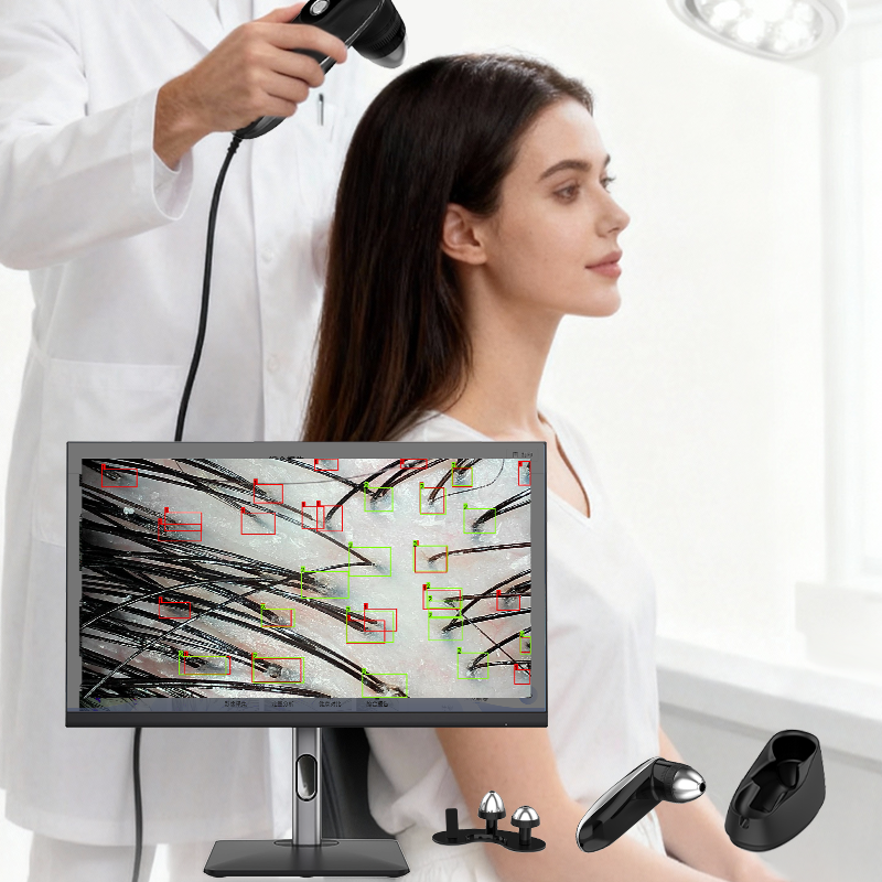 Profissional usando câmera de análise capilar em paciente com tela 23,8" exibindo microscópio